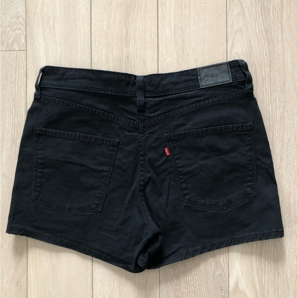 Levi’s Black High Rise Shorts - Picture 1 of 11